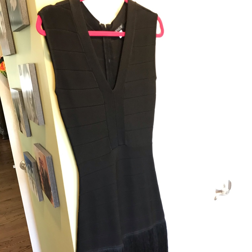bodycon black dress